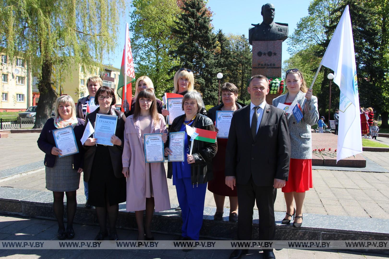 Представители трудовой Пинщины отметили Первомай в агрогородке Оснежицы —  PINSKNEWS.BY