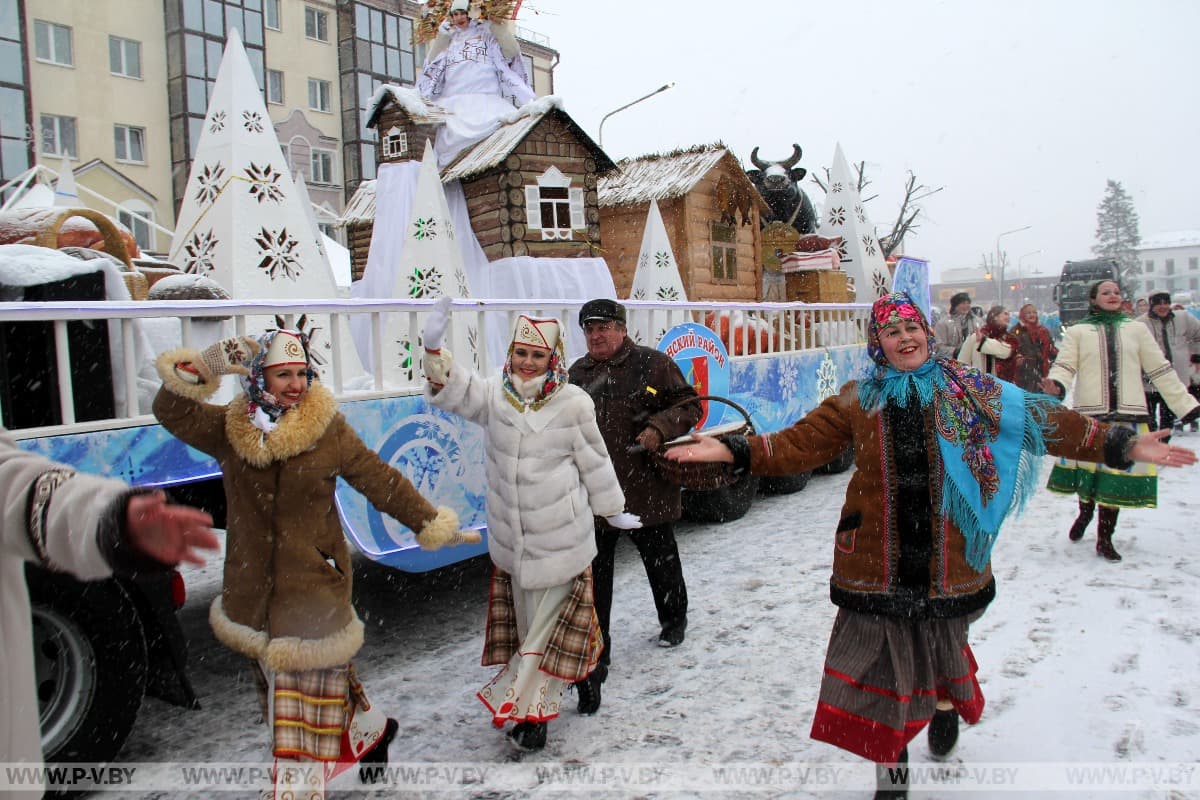 Дед мороз упал на землю